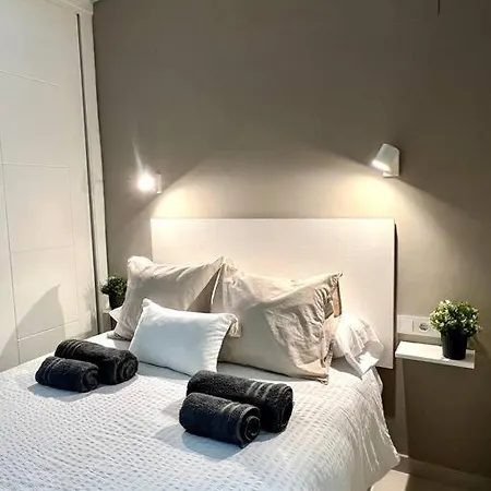New! - Patios De La Ribera Apartment